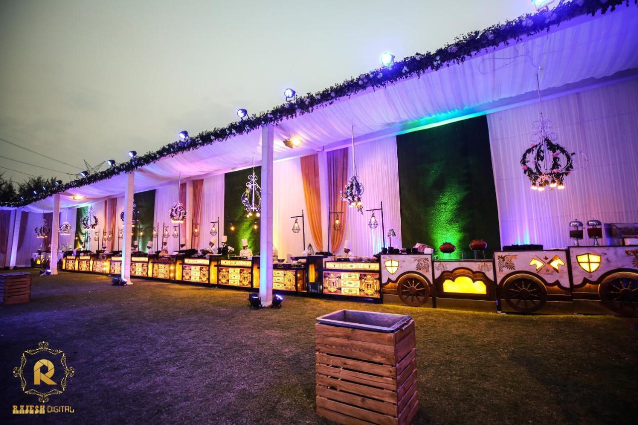 Golden Galaxy Hotels And Resorts Delhi Kültér fotó