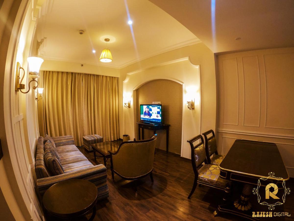 Golden Galaxy Hotels And Resorts Delhi Kültér fotó